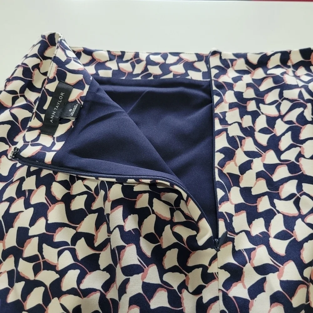 Ann taylor Classic floral Pencil skirt - Picture 7 of 9